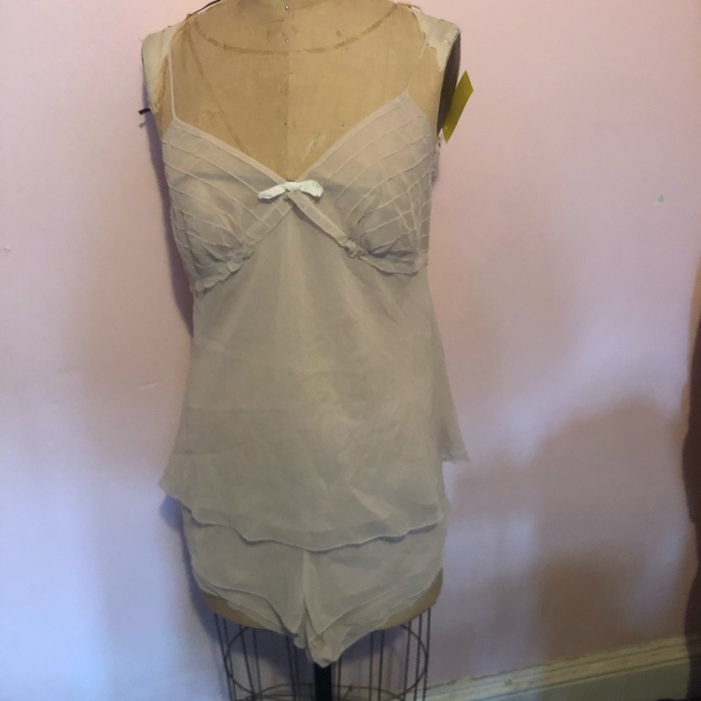 Brand new Vera Wang chiffon lingerie set